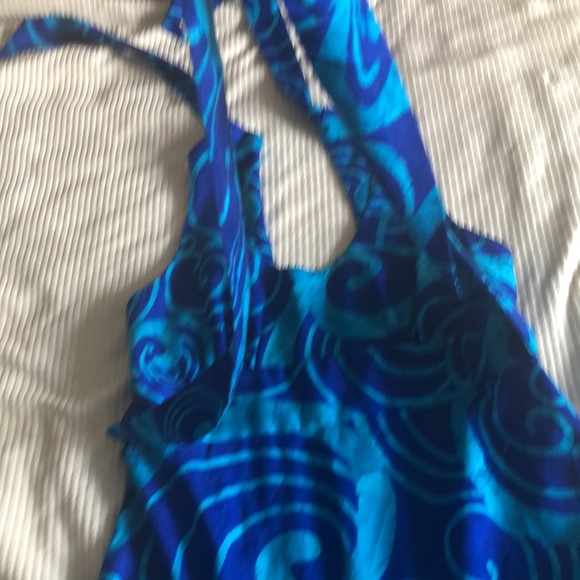 Hawaii blues sun dress labelled a small but really it’s more of a size 8-10 . - Picture 3 of 5